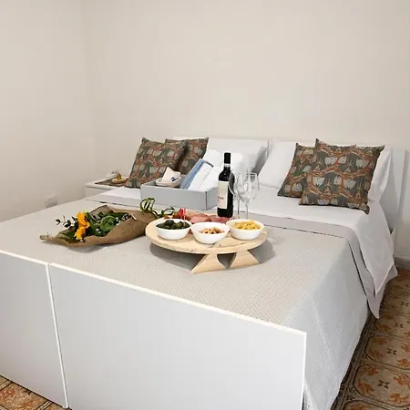 Le Corti Oda ve Kahvaltı Caserta