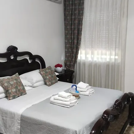 Oda ve Kahvaltı Le Corti